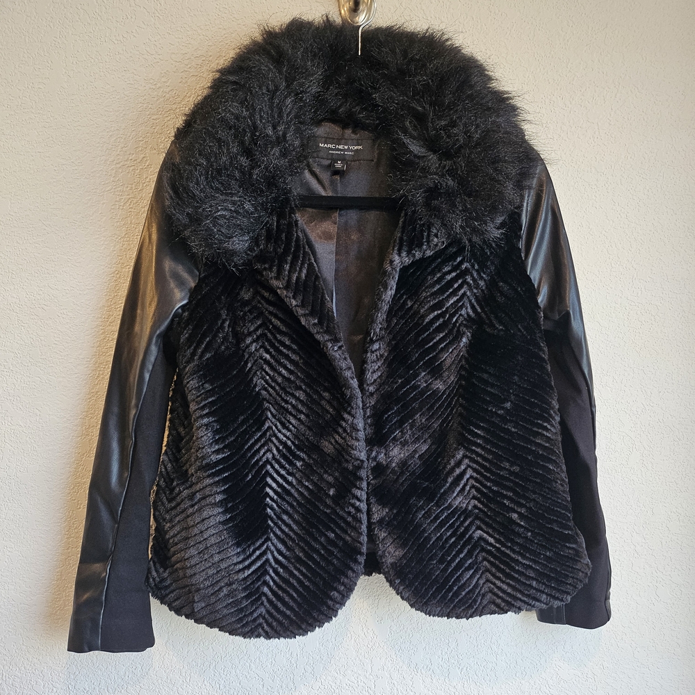 Elegant Black Faux Fur Teddy Jacket